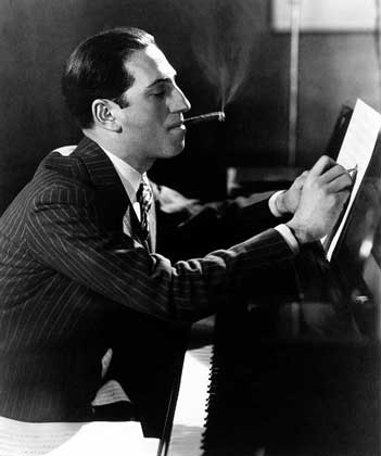 George Gershwin al piano